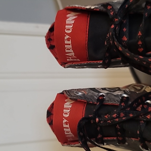 HARLEY Quinn converse - Picture 7 of 15